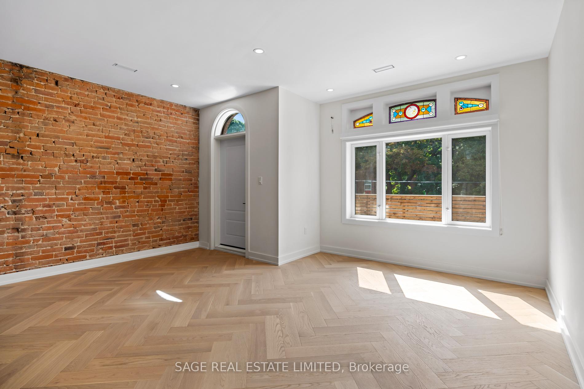 Photo 11 of Unit Upper, 443 Manning Avenue, Toronto, Palmerston-Little Italy — HOMEH