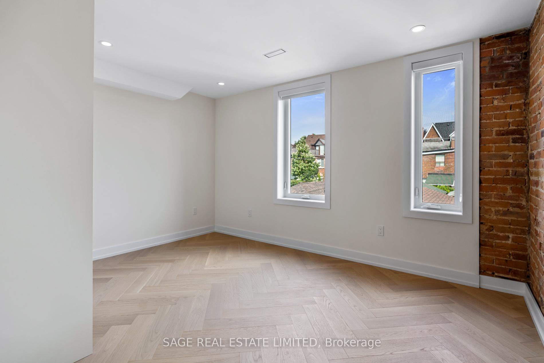 Photo 13 of Unit Upper, 443 Manning Avenue, Toronto, Palmerston-Little Italy — HOMEH