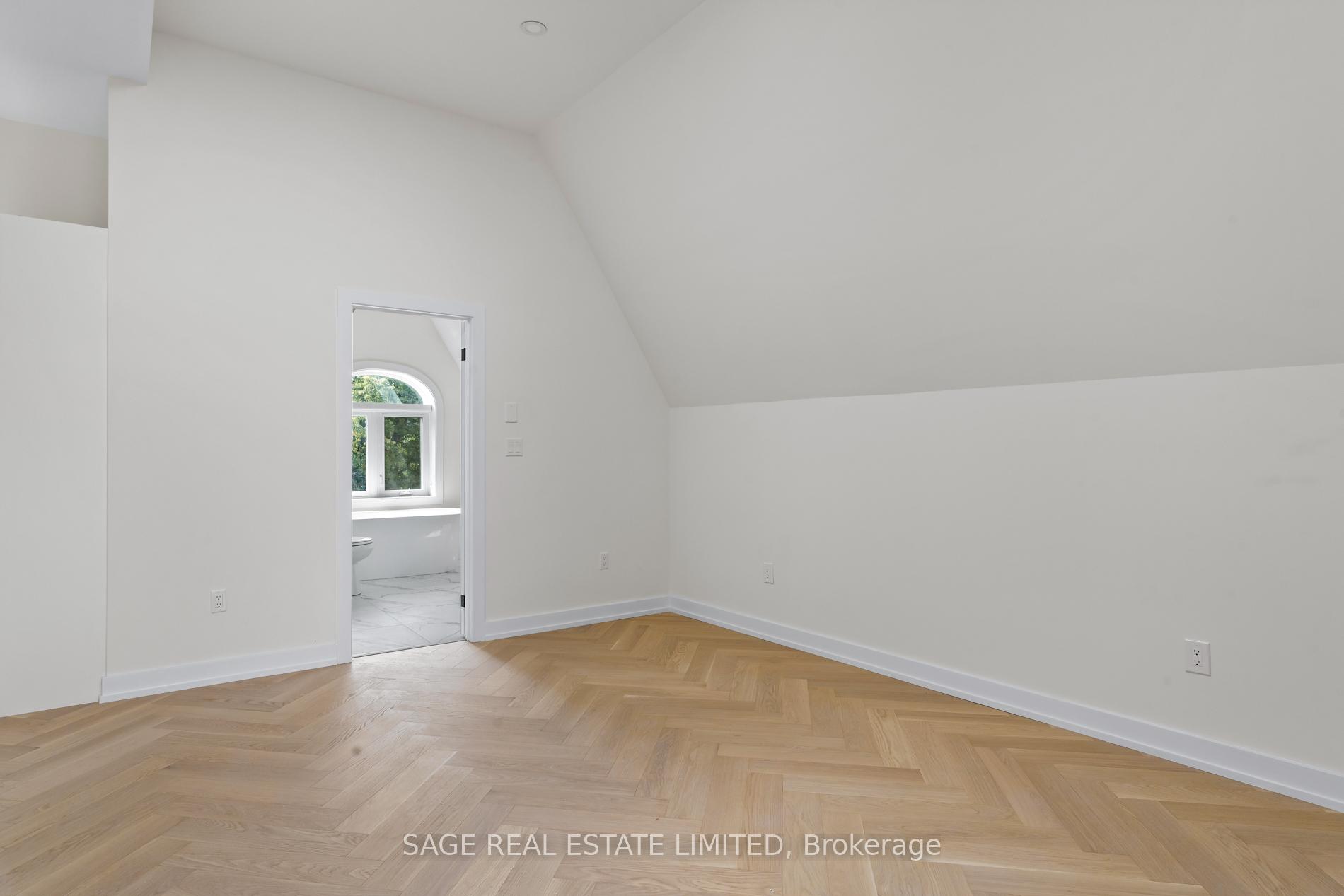 Photo 26 of Unit Upper, 443 Manning Avenue, Toronto, Palmerston-Little Italy — HOMEH