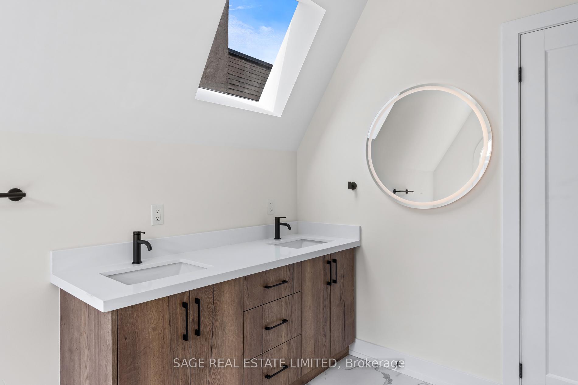 Photo 40 of Unit Upper, 443 Manning Avenue, Toronto, Palmerston-Little Italy — HOMEH