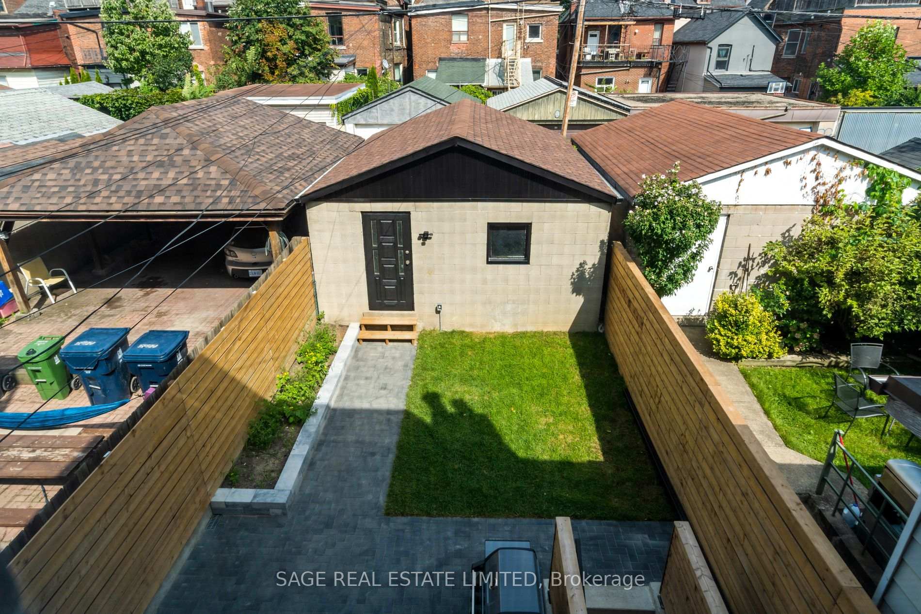 Photo 36 of Unit Upper, 443 Manning Avenue, Toronto, Palmerston-Little Italy — HOMEH