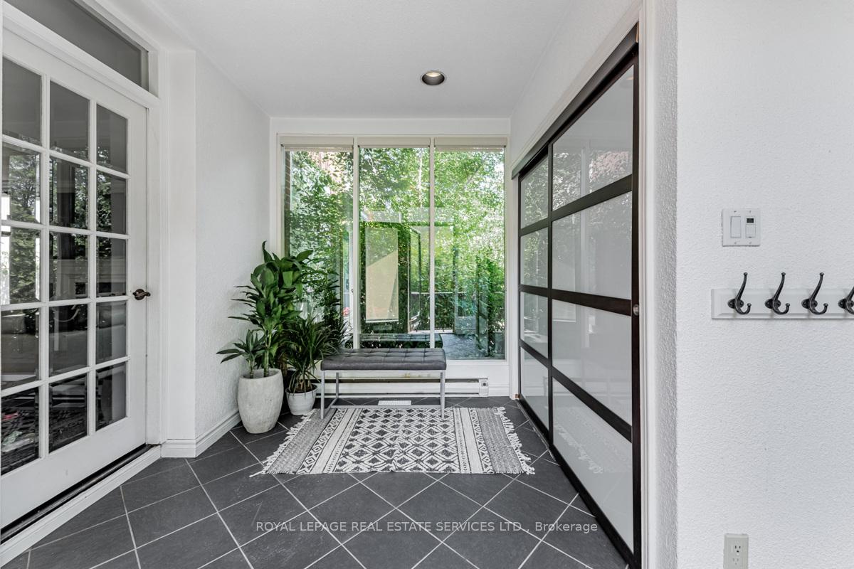 Photo 2 of 4 Caribou Road, Toronto, Bedford Park-Nortown — HOMEH