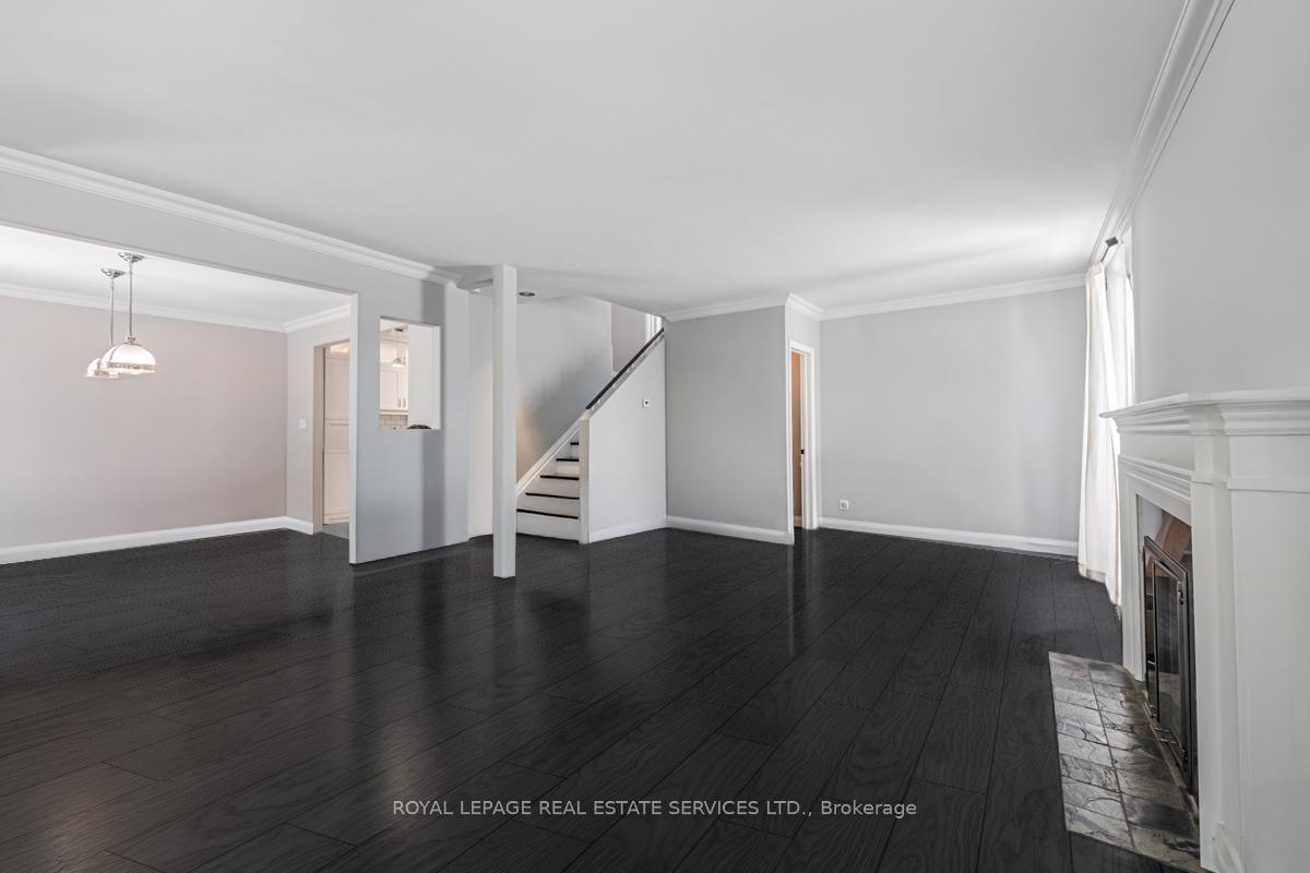 Photo 6 of 4 Caribou Road, Toronto, Bedford Park-Nortown — HOMEH