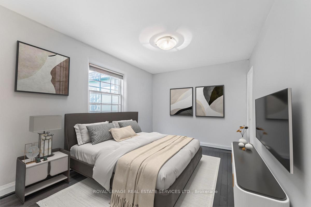 Photo 10 of 4 Caribou Road, Toronto, Bedford Park-Nortown — HOMEH