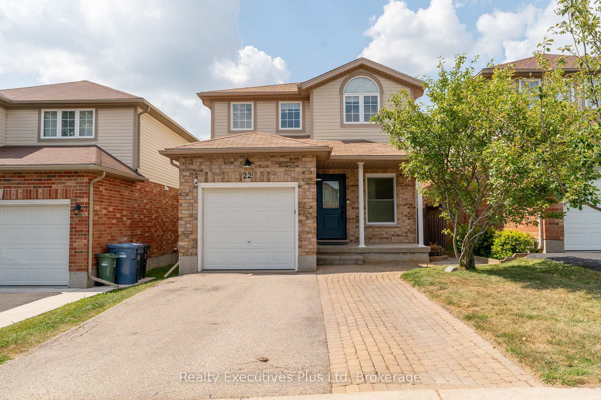Photo 4 of 22 Warren Street, Guelph, Grange Road — HOMEH