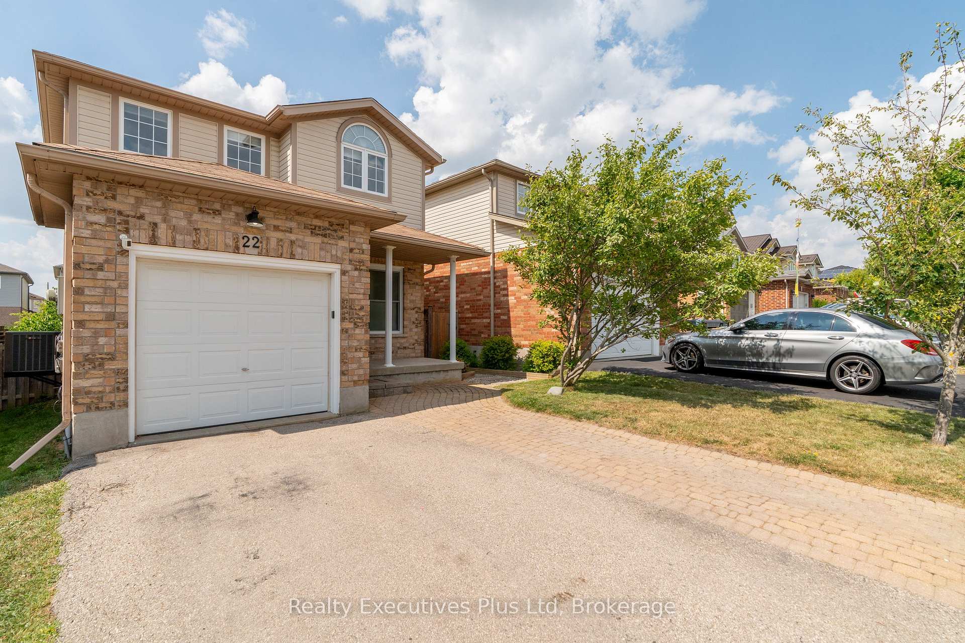 Photo 5 of 22 Warren Street, Guelph, Grange Road — HOMEH
