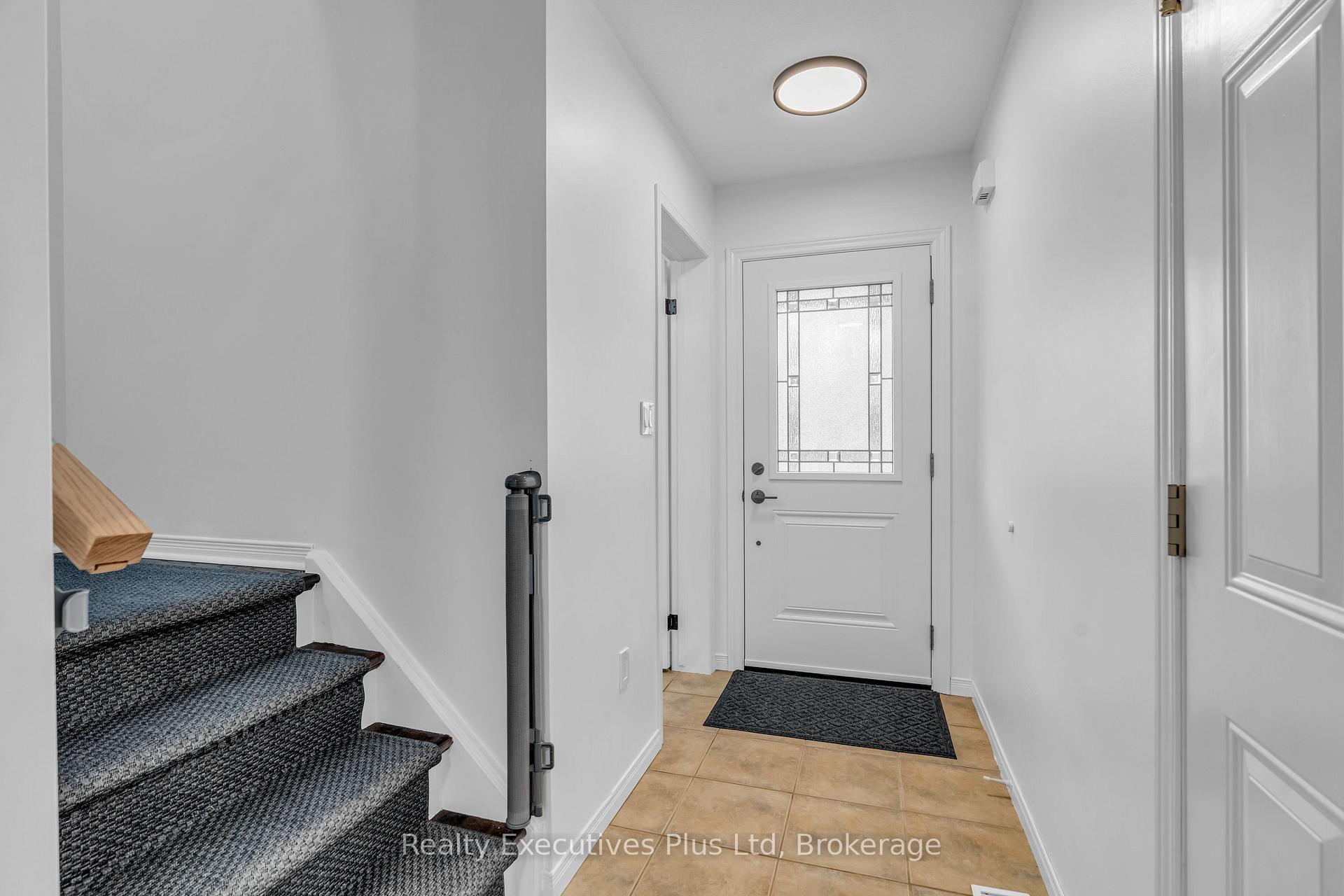 Photo 10 of 22 Warren Street, Guelph, Grange Road — HOMEH