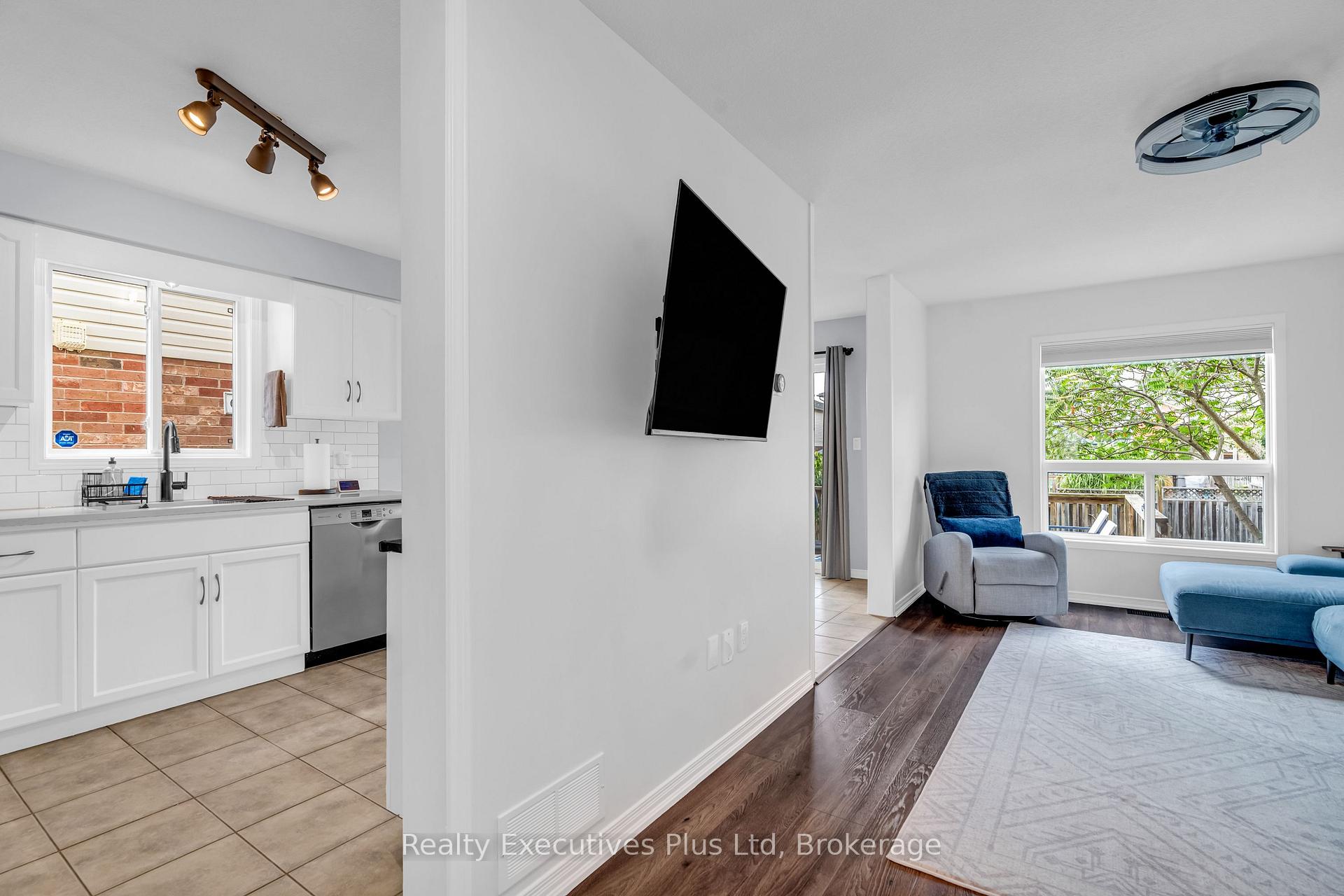 Photo 12 of 22 Warren Street, Guelph, Grange Road — HOMEH
