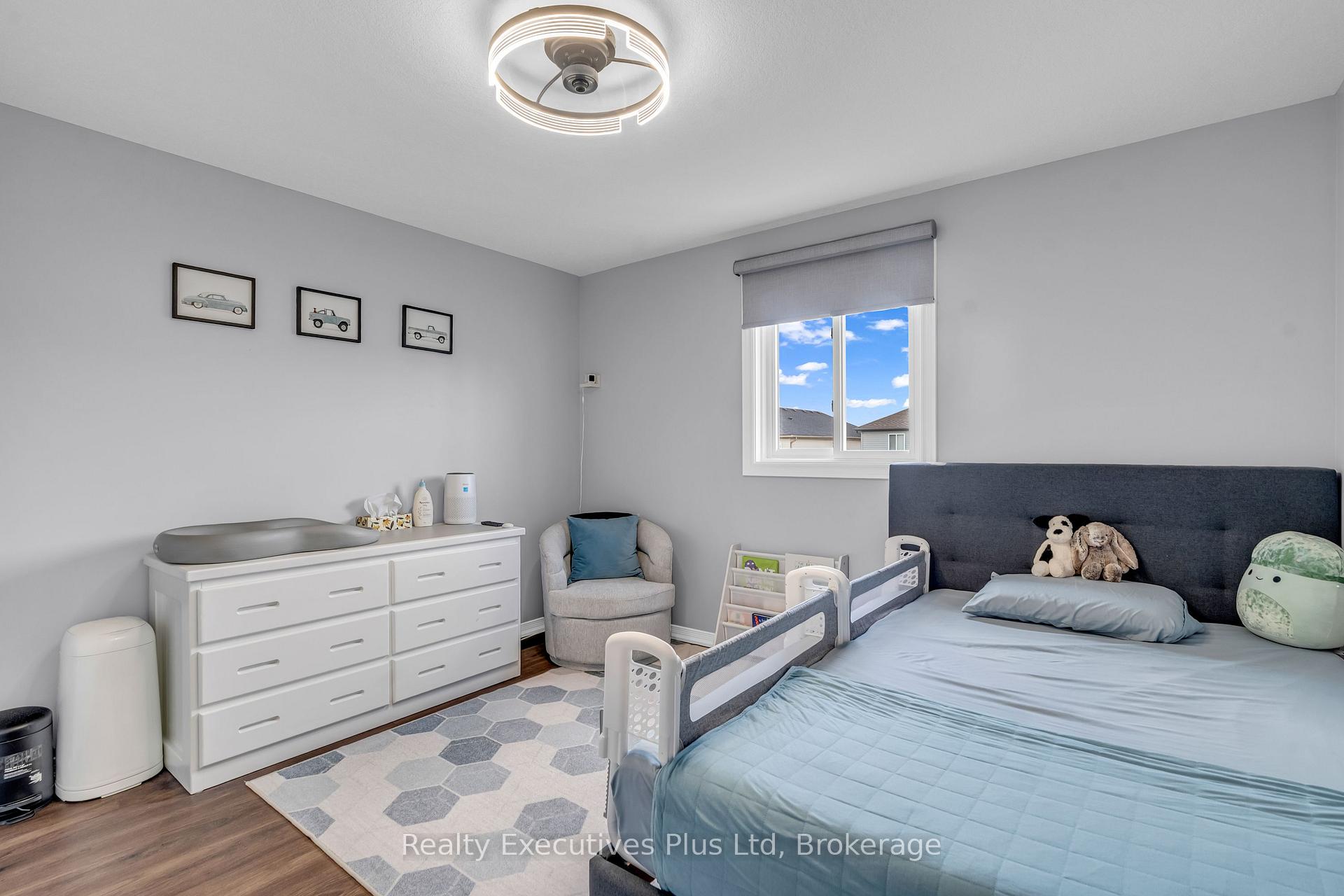 Photo 26 of 22 Warren Street, Guelph, Grange Road — HOMEH