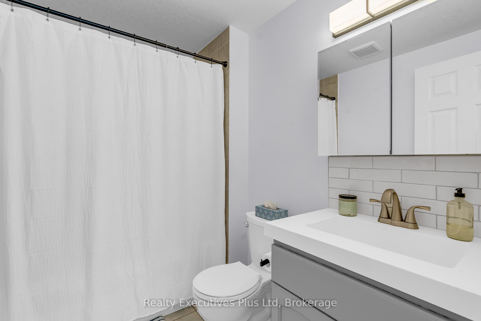 Photo 28 of 22 Warren Street, Guelph, Grange Road — HOMEH