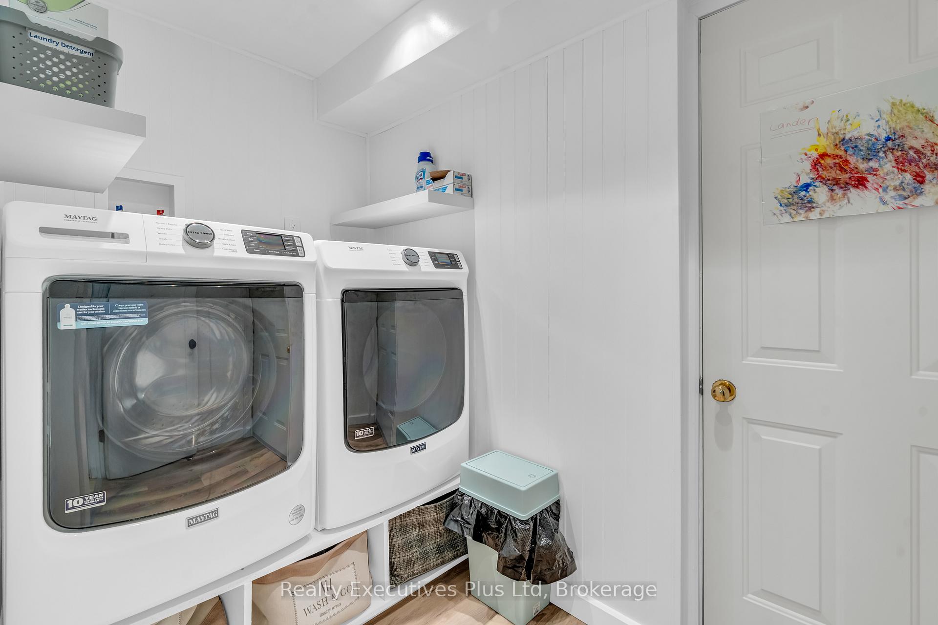 Photo 40 of 22 Warren Street, Guelph, Grange Road — HOMEH
