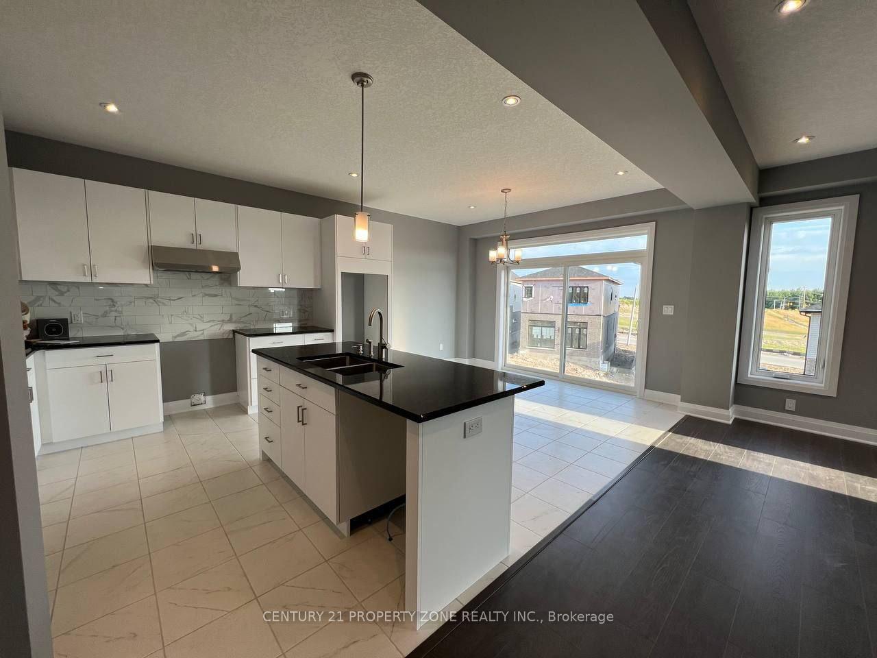 Photo 3 of 536 Nathalie Crescent, Kitchener — HOMEH