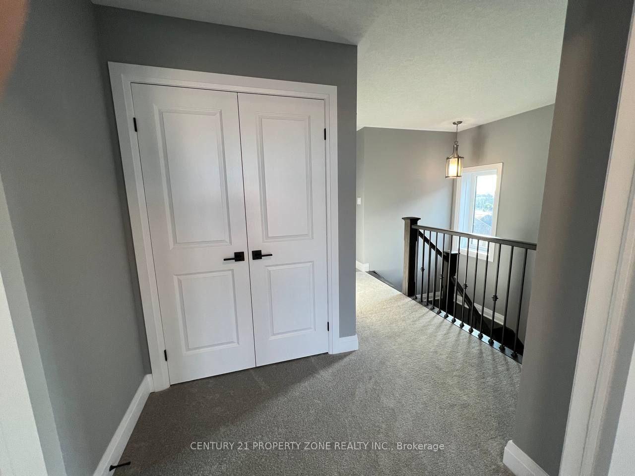 Photo 15 of 536 Nathalie Crescent, Kitchener — HOMEH