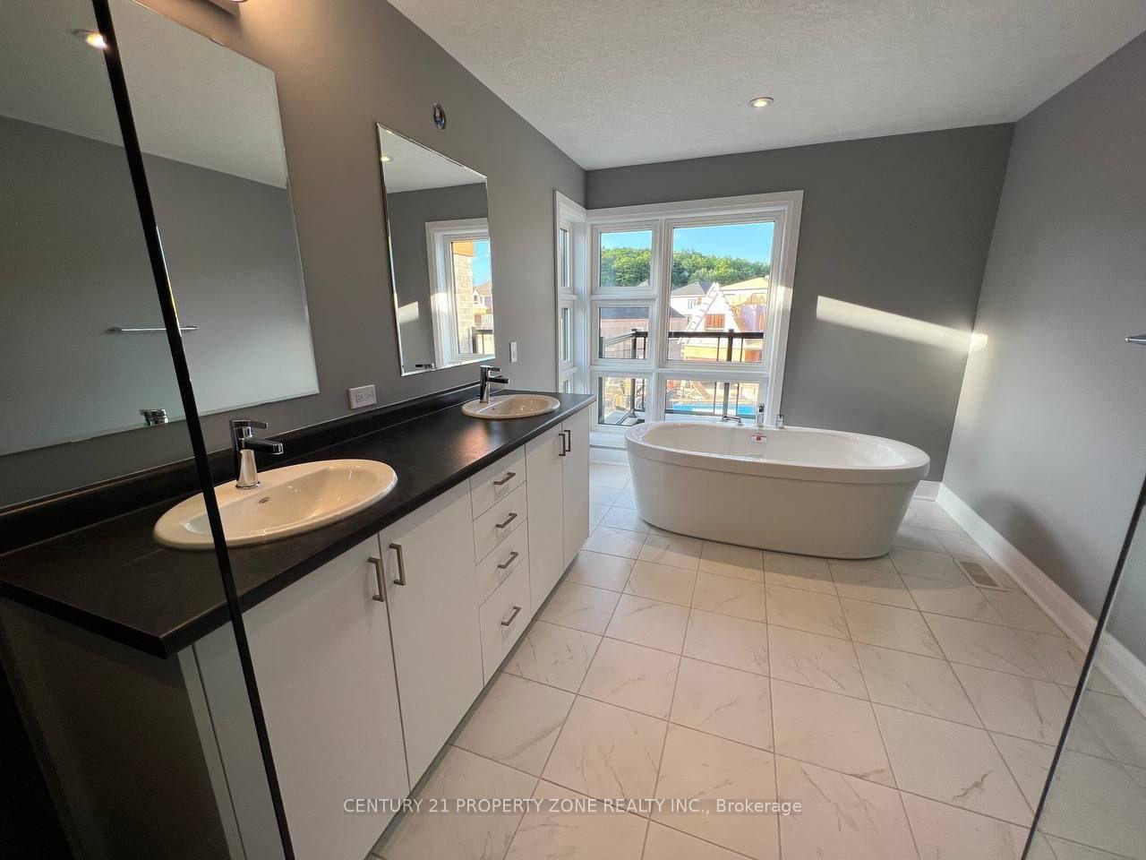 Photo 18 of 536 Nathalie Crescent, Kitchener — HOMEH