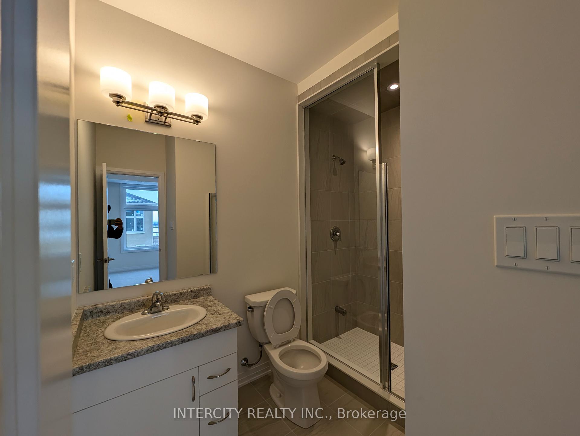 Photo 4 of Unit 45, 25 Fieldridge Crescent, Brampton, Sandringham-Wellington North — HOMEH