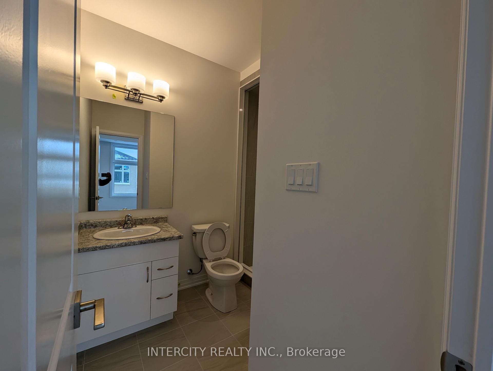 Photo 5 of Unit 45, 25 Fieldridge Crescent, Brampton, Sandringham-Wellington North — HOMEH