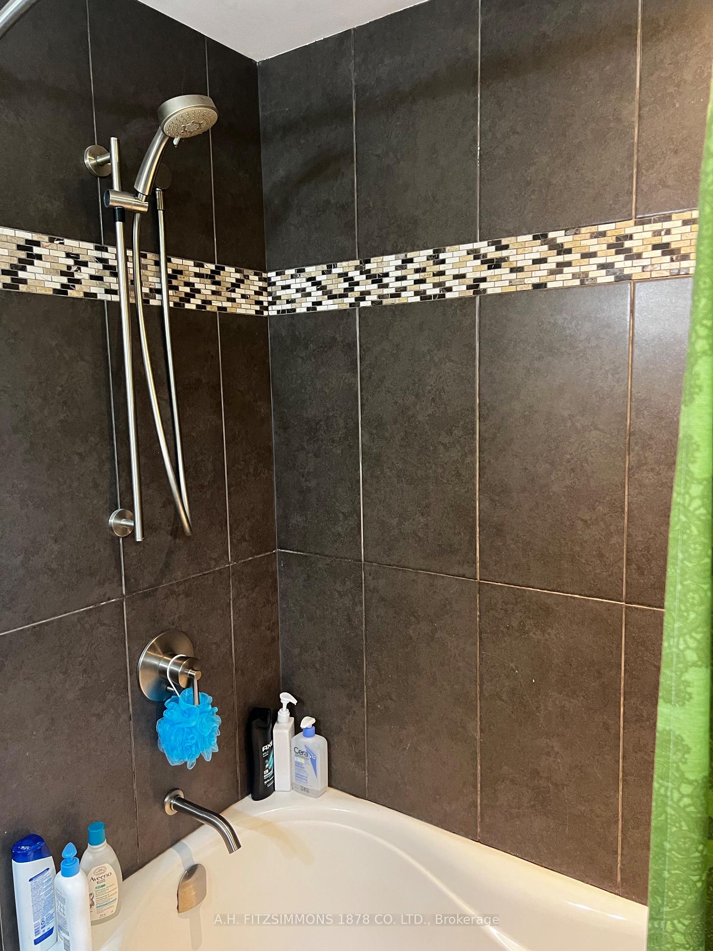 Photo 10 of 1222 Major Street, Ottawa, Braemar Park — HOMEH