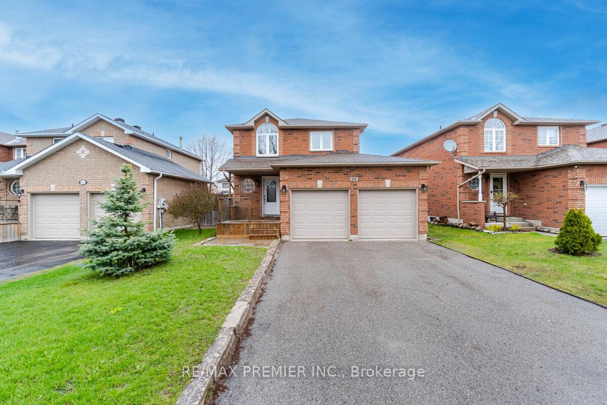 Photo 2 of 84 Silver Maple Crescent, Barrie, Holly — HOMEH