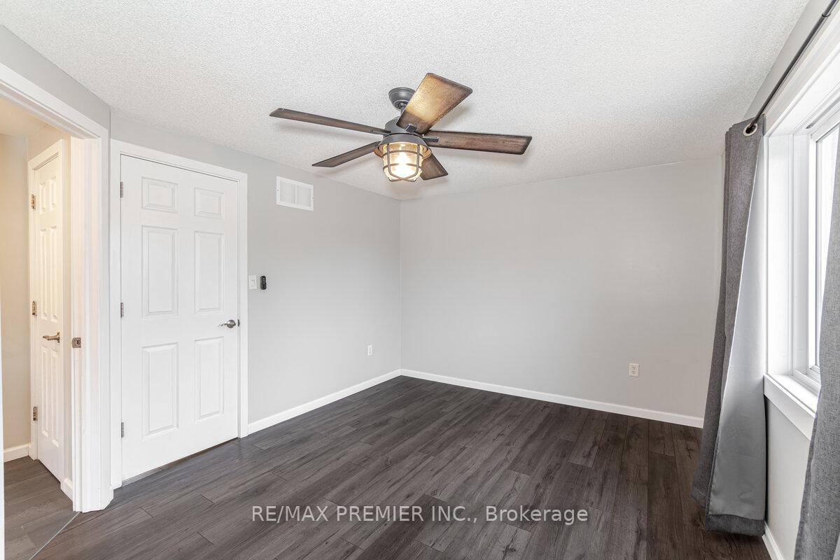 Photo 13 of 84 Silver Maple Crescent, Barrie, Holly — HOMEH