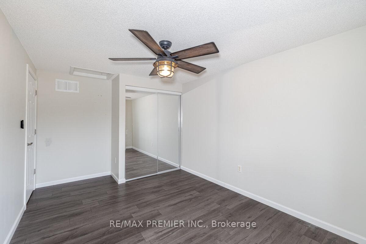 Photo 14 of 84 Silver Maple Crescent, Barrie, Holly — HOMEH