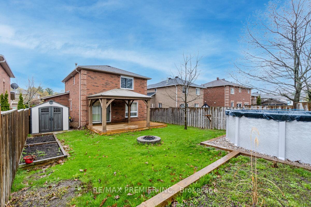 Photo 25 of 84 Silver Maple Crescent, Barrie, Holly — HOMEH
