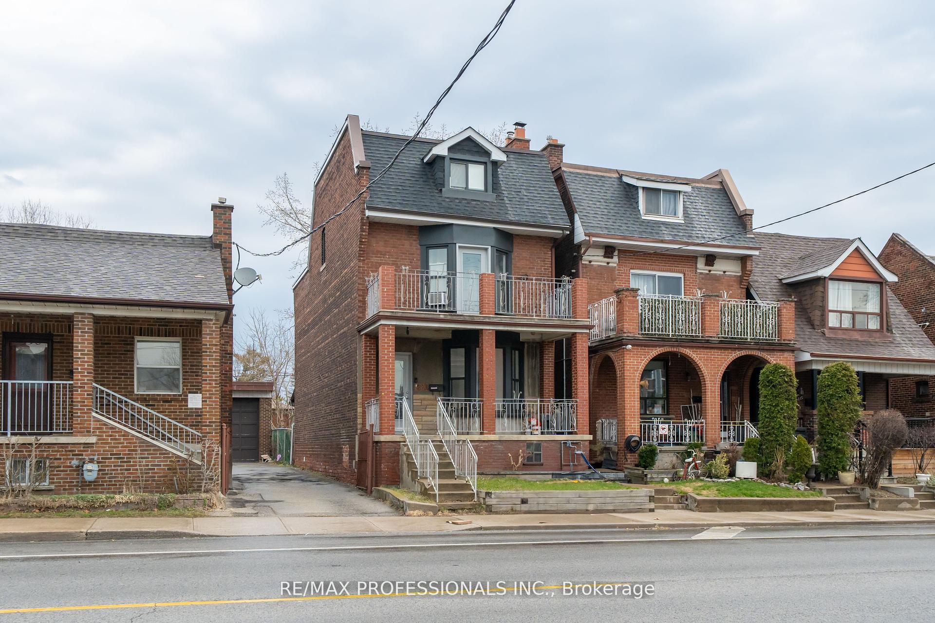 Photo 4 of Unit 2nd+3rd, 223 Oakwood Avenue, Toronto, Oakwood Village — HOMEH
