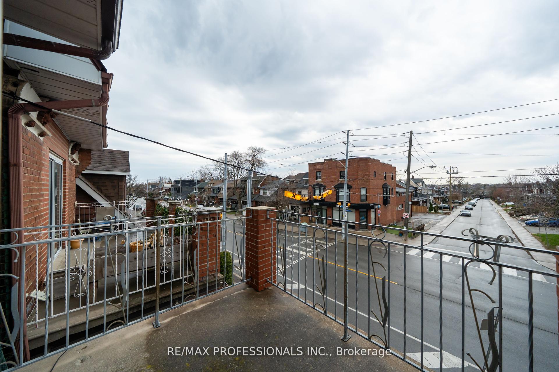 Photo 6 of Unit 2nd+3rd, 223 Oakwood Avenue, Toronto, Oakwood Village — HOMEH