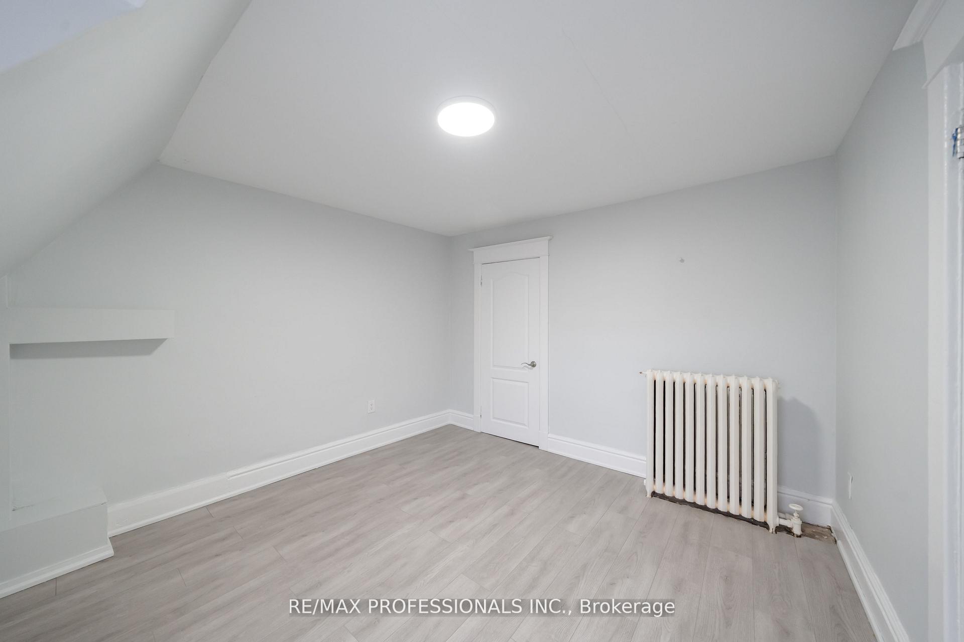 Photo 8 of Unit 2nd+3rd, 223 Oakwood Avenue, Toronto, Oakwood Village — HOMEH