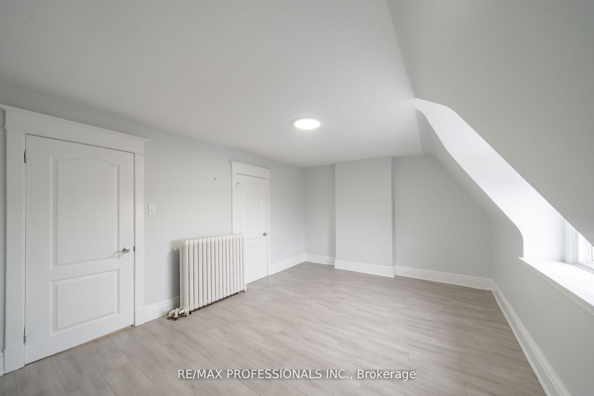 Photo 10 of Unit 2nd+3rd, 223 Oakwood Avenue, Toronto, Oakwood Village — HOMEH