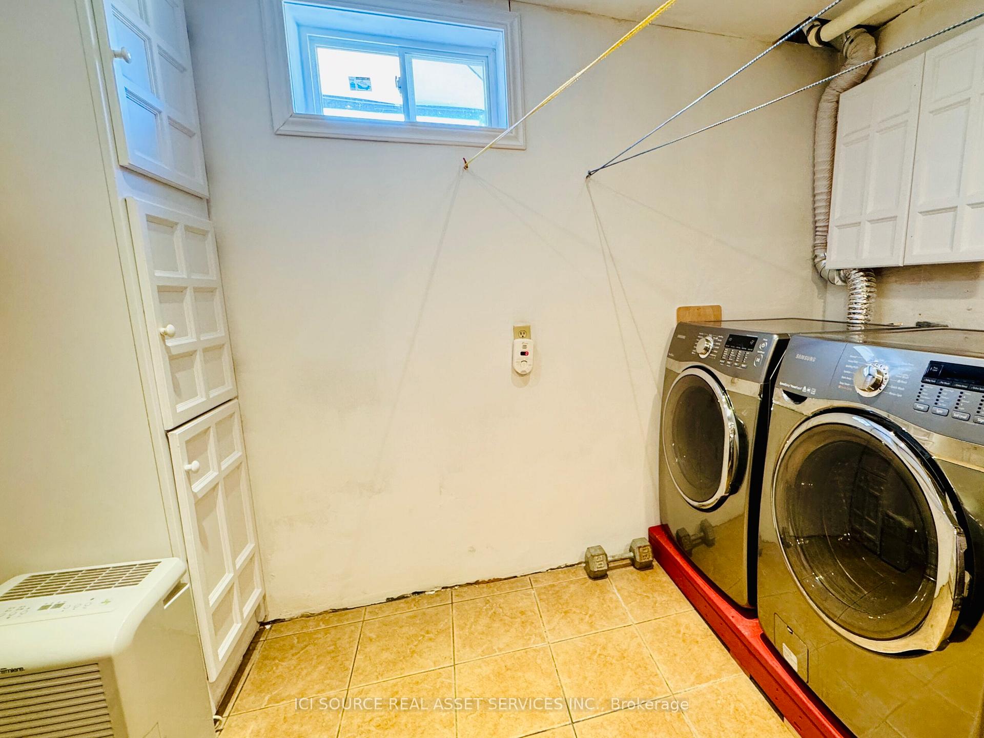 Photo 12 of 59 Hoover Drive, Markham, Thornhill — HOMEH