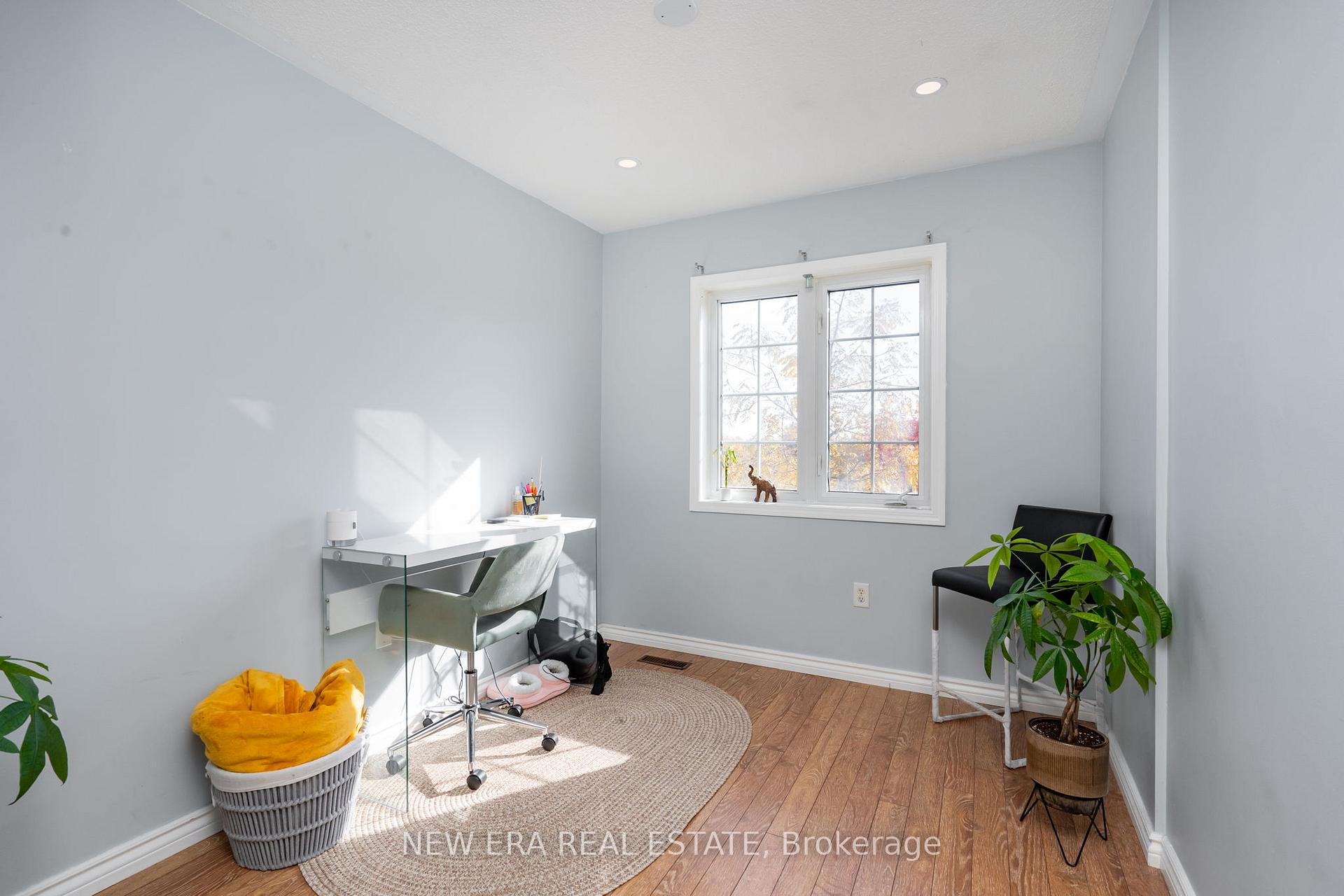 Photo 12 of 302 Swindells Street, Clarington, Bowmanville — HOMEH