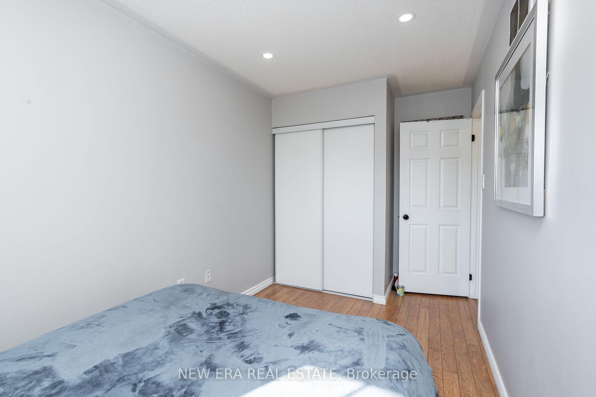 Photo 15 of 302 Swindells Street, Clarington, Bowmanville — HOMEH