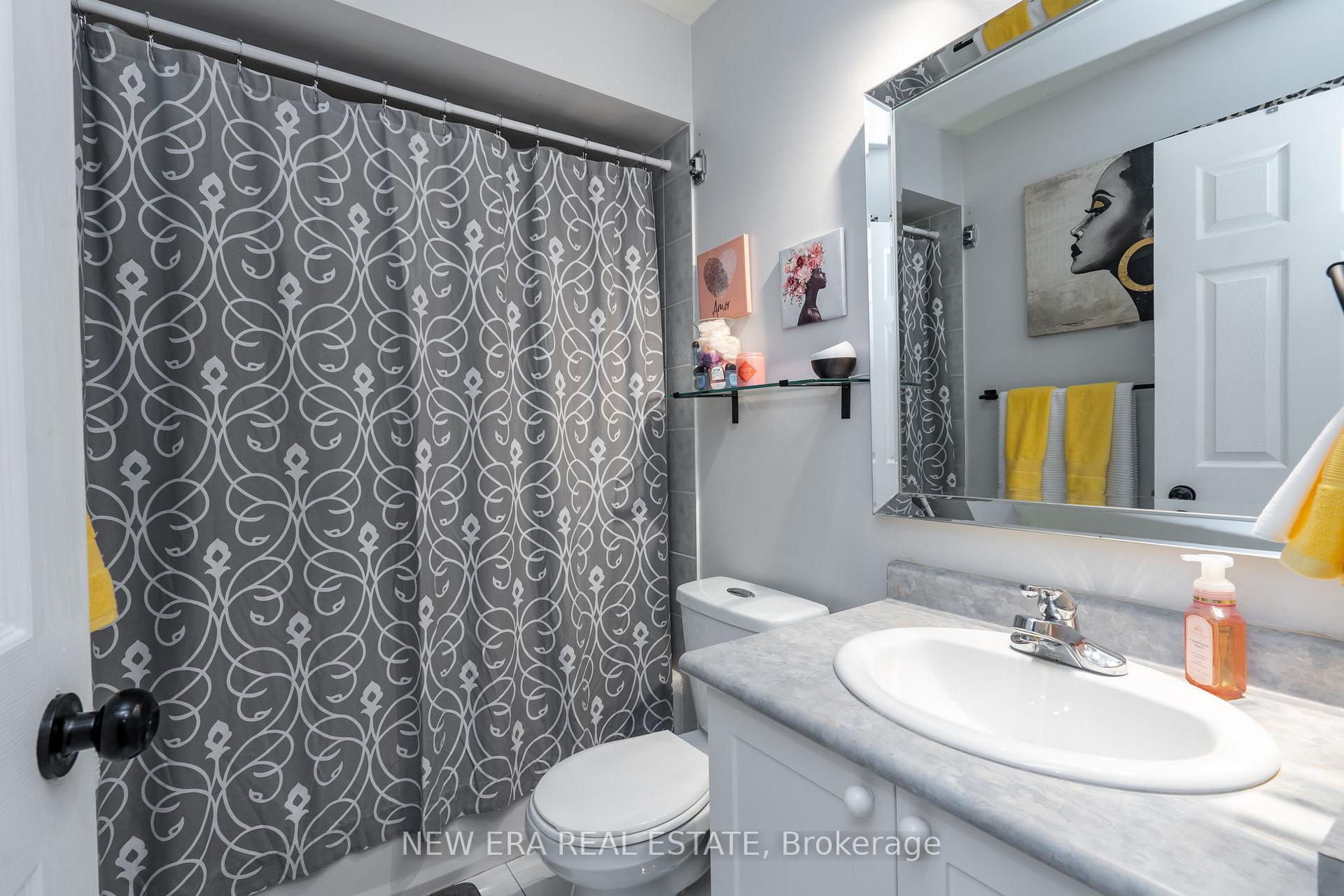 Photo 20 of 302 Swindells Street, Clarington, Bowmanville — HOMEH
