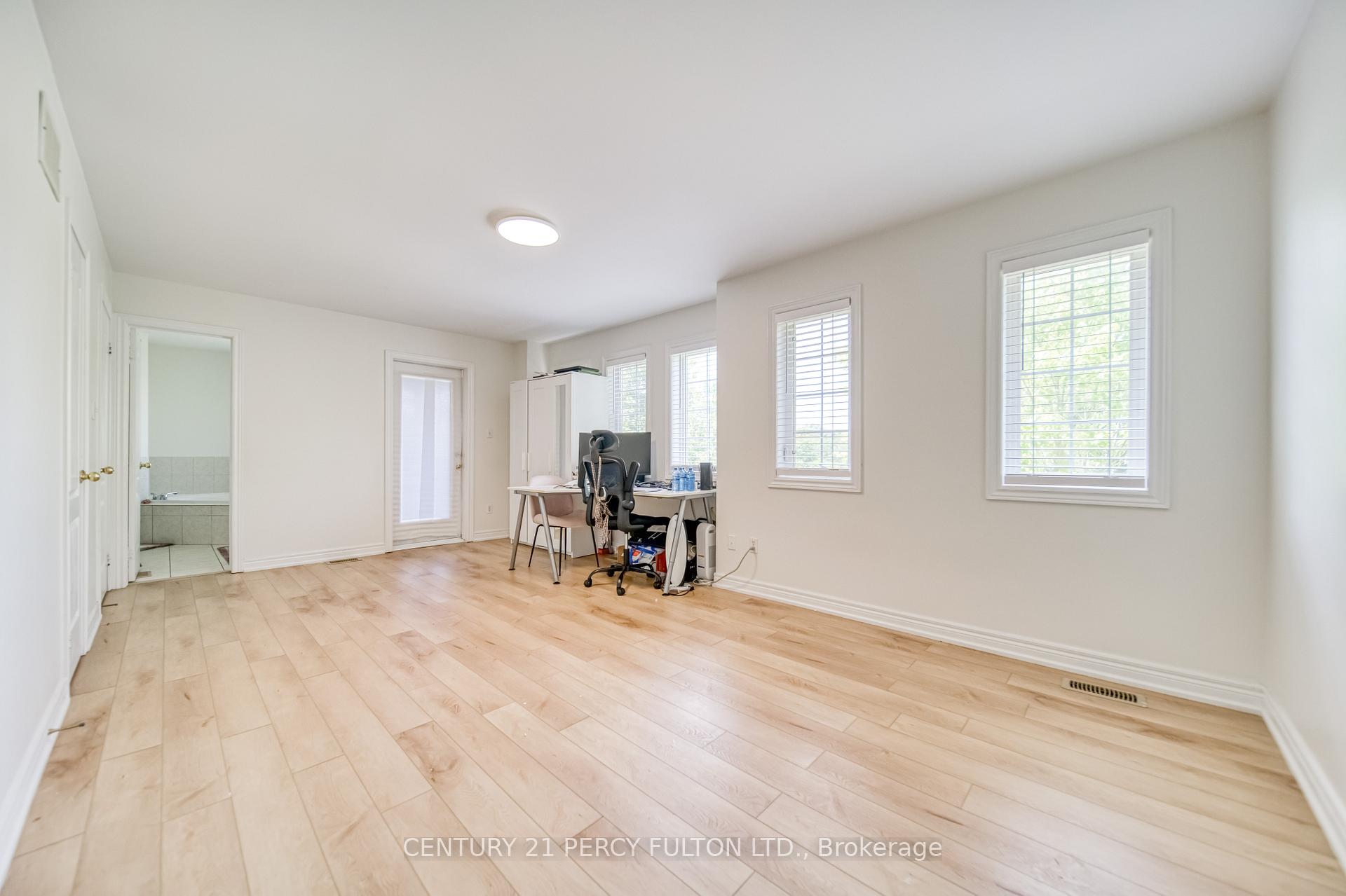 Photo 18 of 38 Milroy Lane, Markham, Cornell — HOMEH