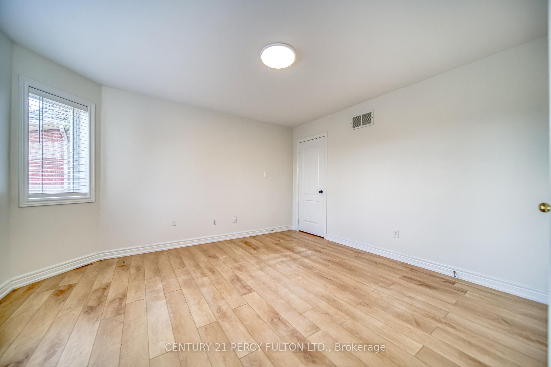 Photo 22 of 38 Milroy Lane, Markham, Cornell — HOMEH