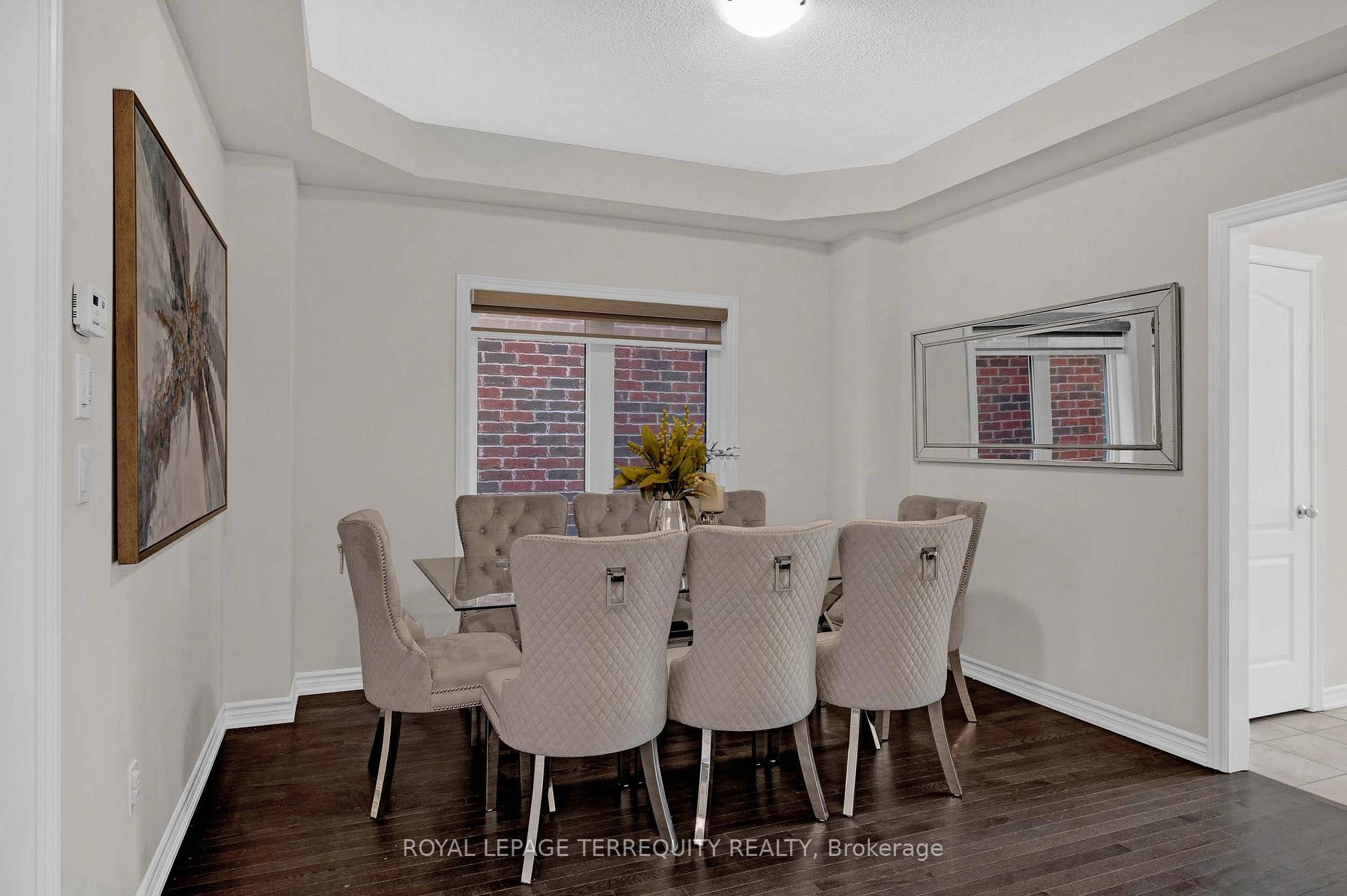 Photo 6 of 61 Jack Potts Way, Clarington, Courtice — HOMEH