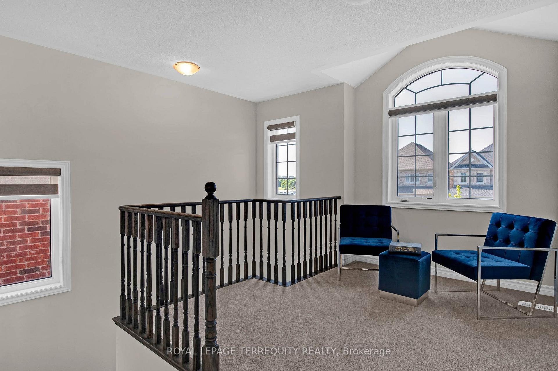 Photo 18 of 61 Jack Potts Way, Clarington, Courtice — HOMEH