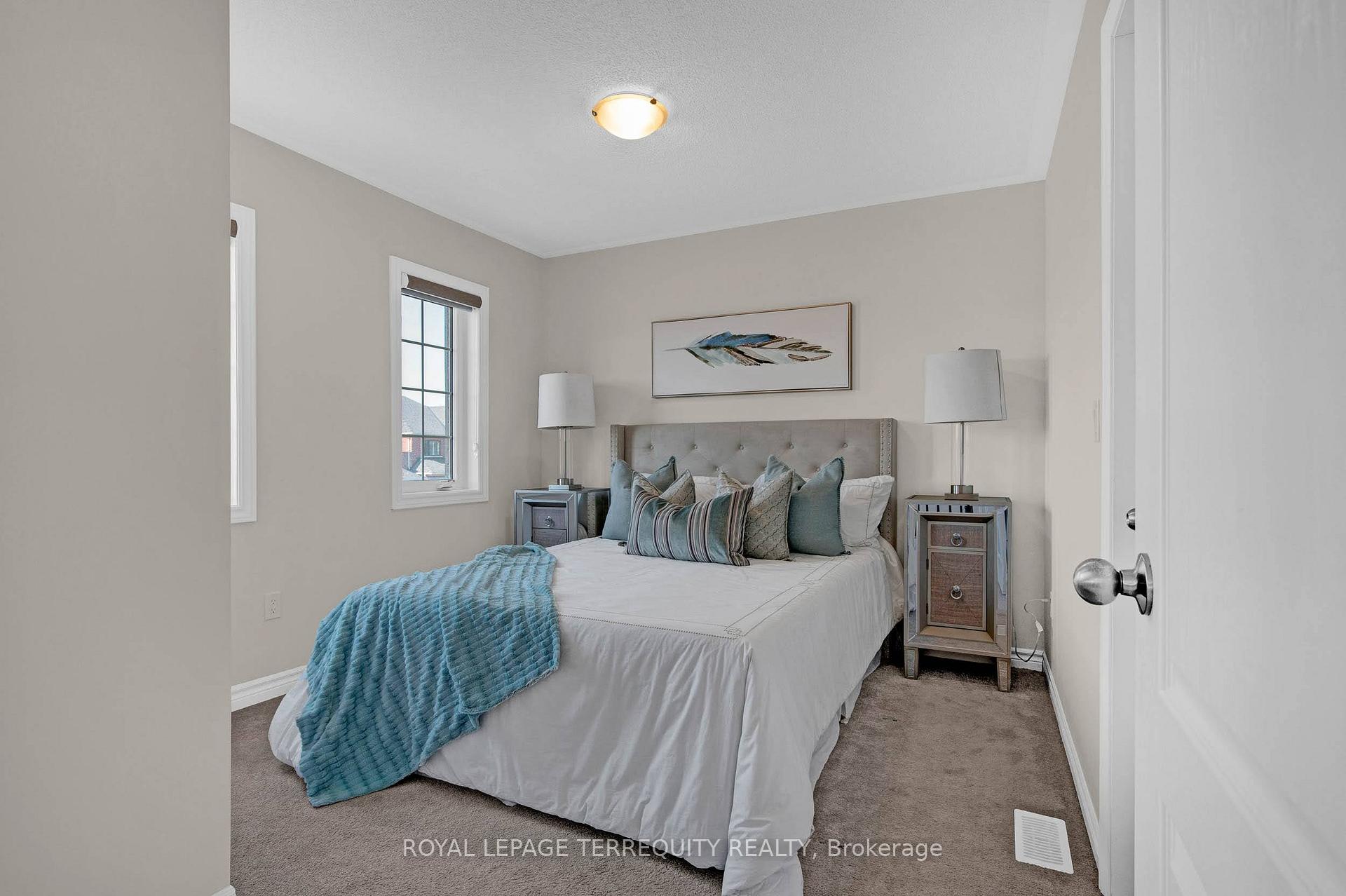 Photo 28 of 61 Jack Potts Way, Clarington, Courtice — HOMEH