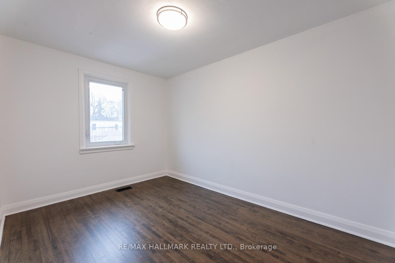 Photo 19 of 49 Hertle Avenue, Toronto, Greenwood-Coxwell — HOMEH