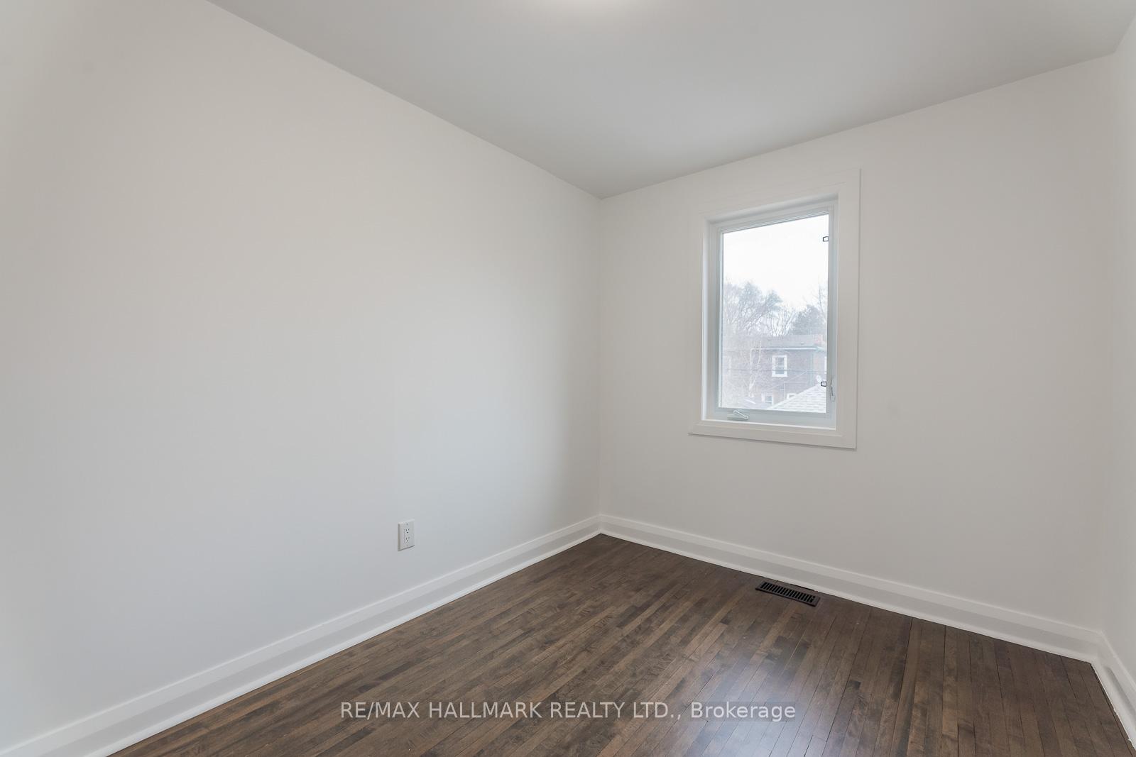 Photo 21 of 49 Hertle Avenue, Toronto, Greenwood-Coxwell — HOMEH