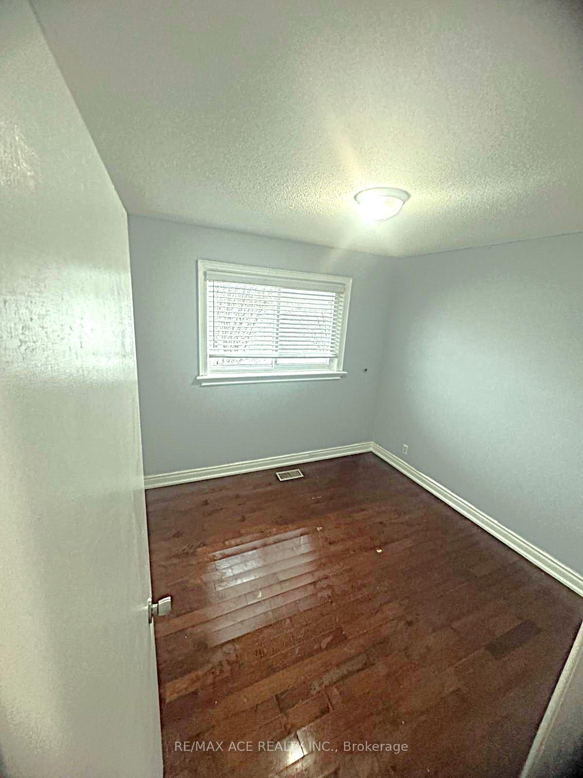 Photo 17 of 1755 Concession 9 Road N, Brock, Beaverton — HOMEH