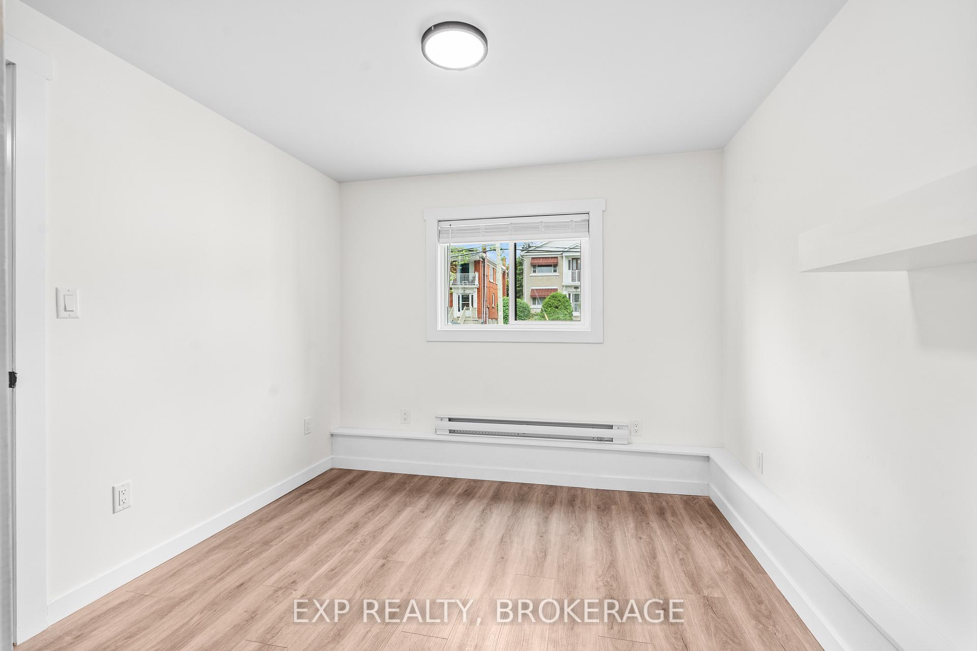 Photo 10 of Unit 4, 493 College Street, Kingston, Central City East — HOMEH