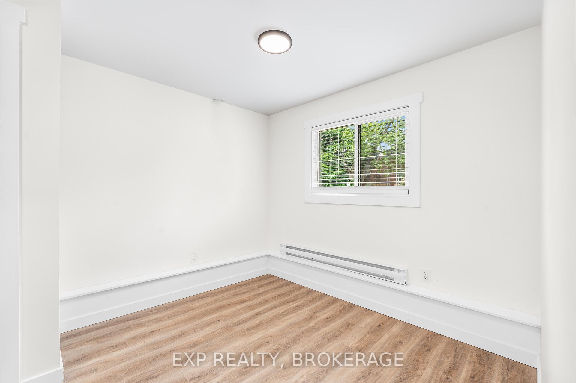 Photo 11 of Unit 4, 493 College Street, Kingston, Central City East — HOMEH