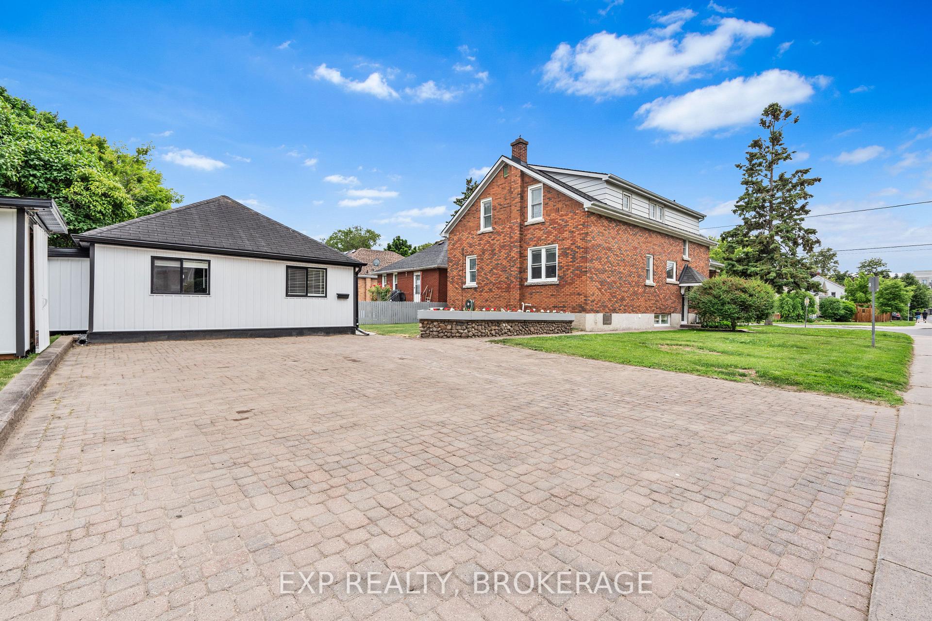 Photo 15 of Unit 4, 493 College Street, Kingston, Central City East — HOMEH