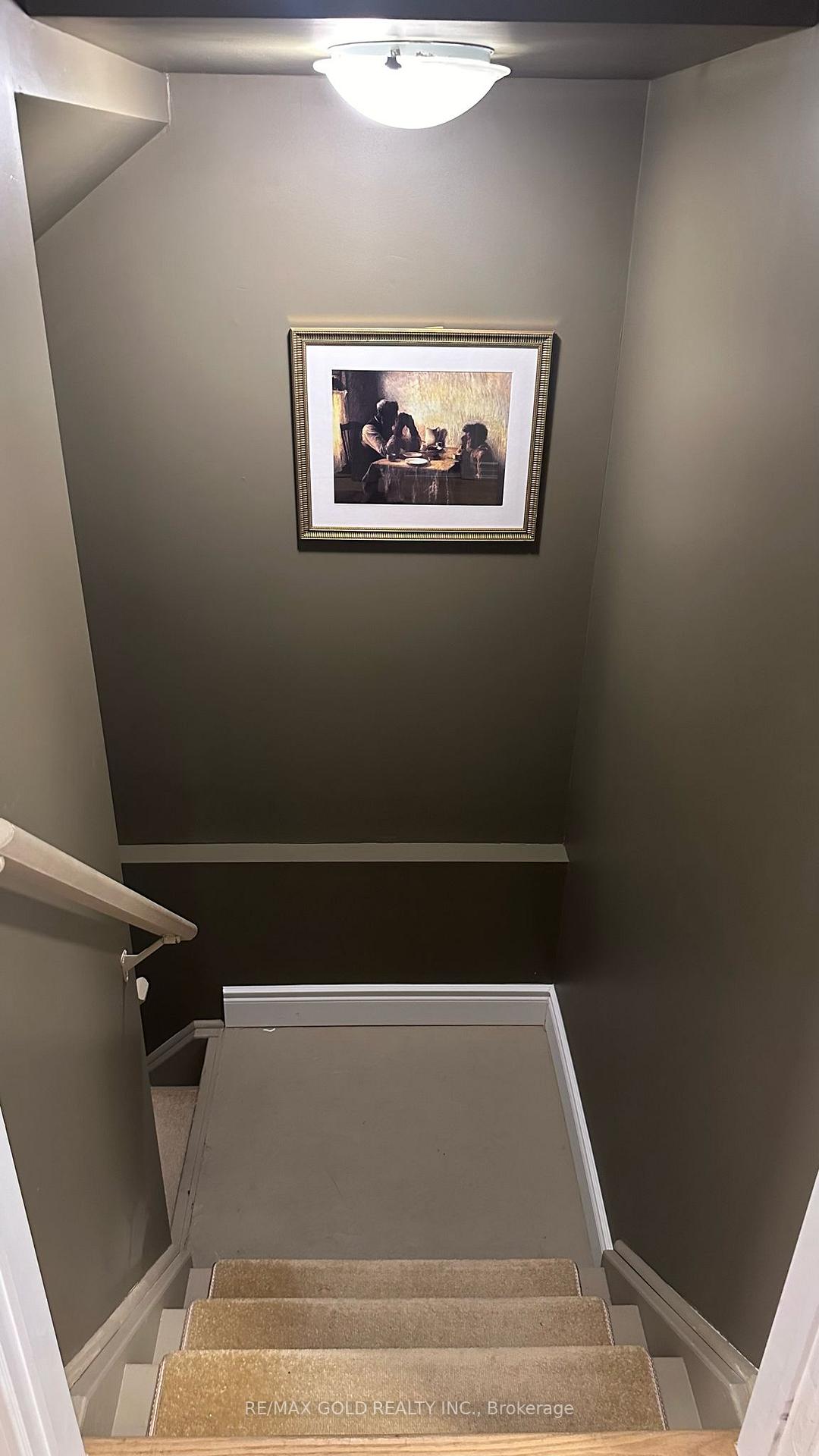 Photo 11 of 7 Royal Coachman Way, Hamilton, Stoney Creek Mountain — HOMEH