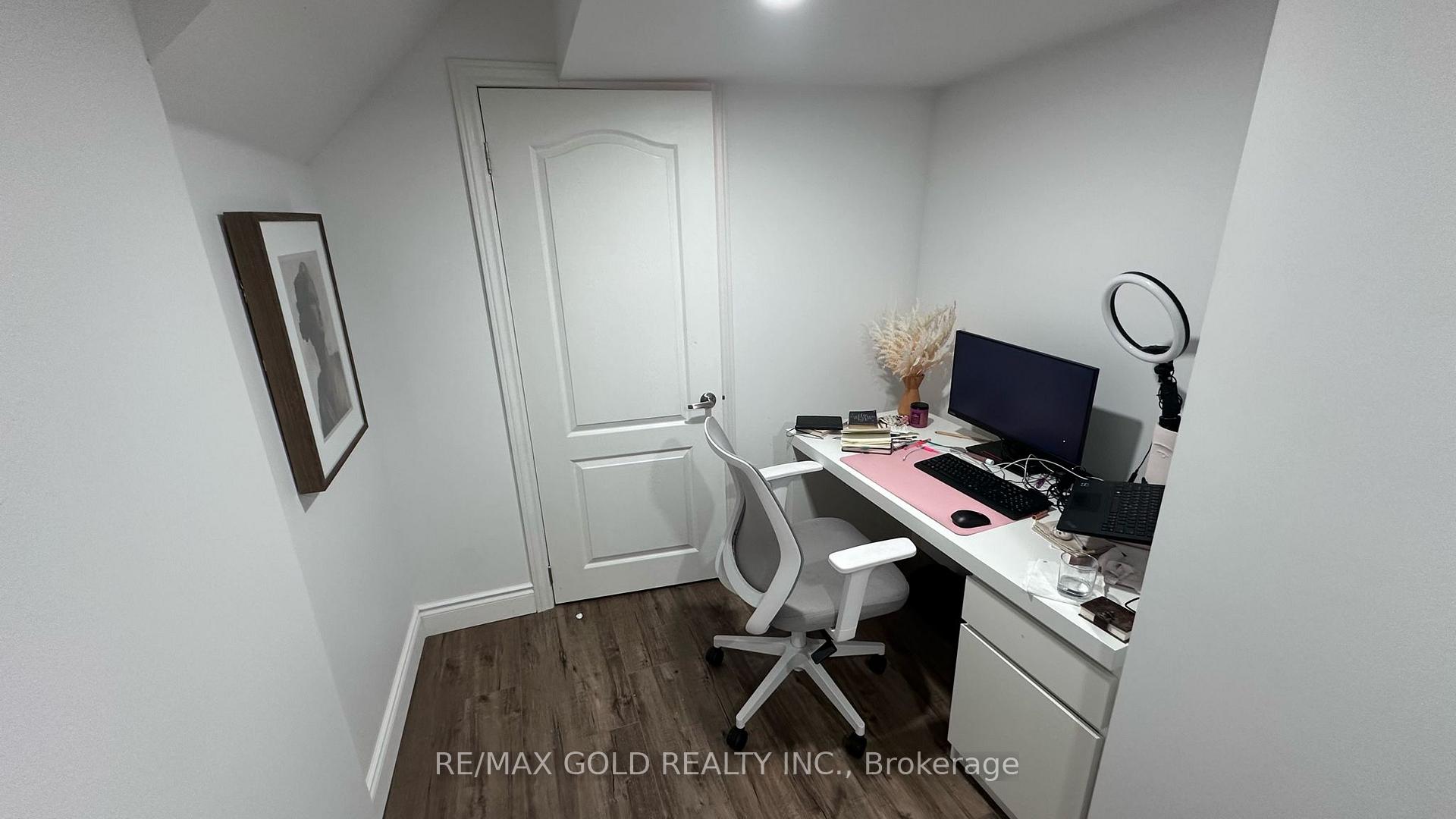 Photo 10 of 7 Royal Coachman Way, Hamilton, Stoney Creek Mountain — HOMEH