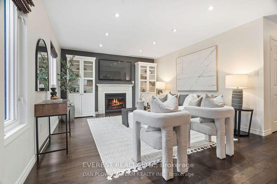 Photo 7 of 1905 Clearwater Court, Oshawa, Samac — HOMEH