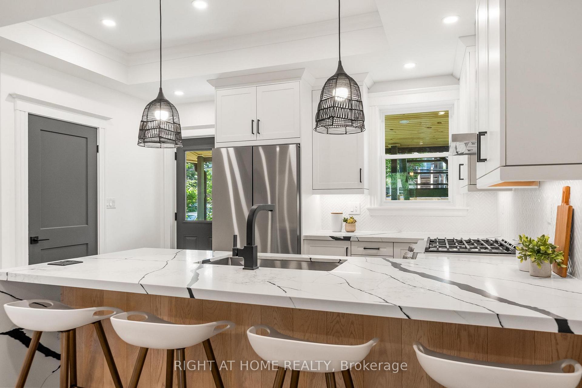 Photo 15 of Unit Main, 15 Pine Street, Hamilton, Kirkendall — HOMEH