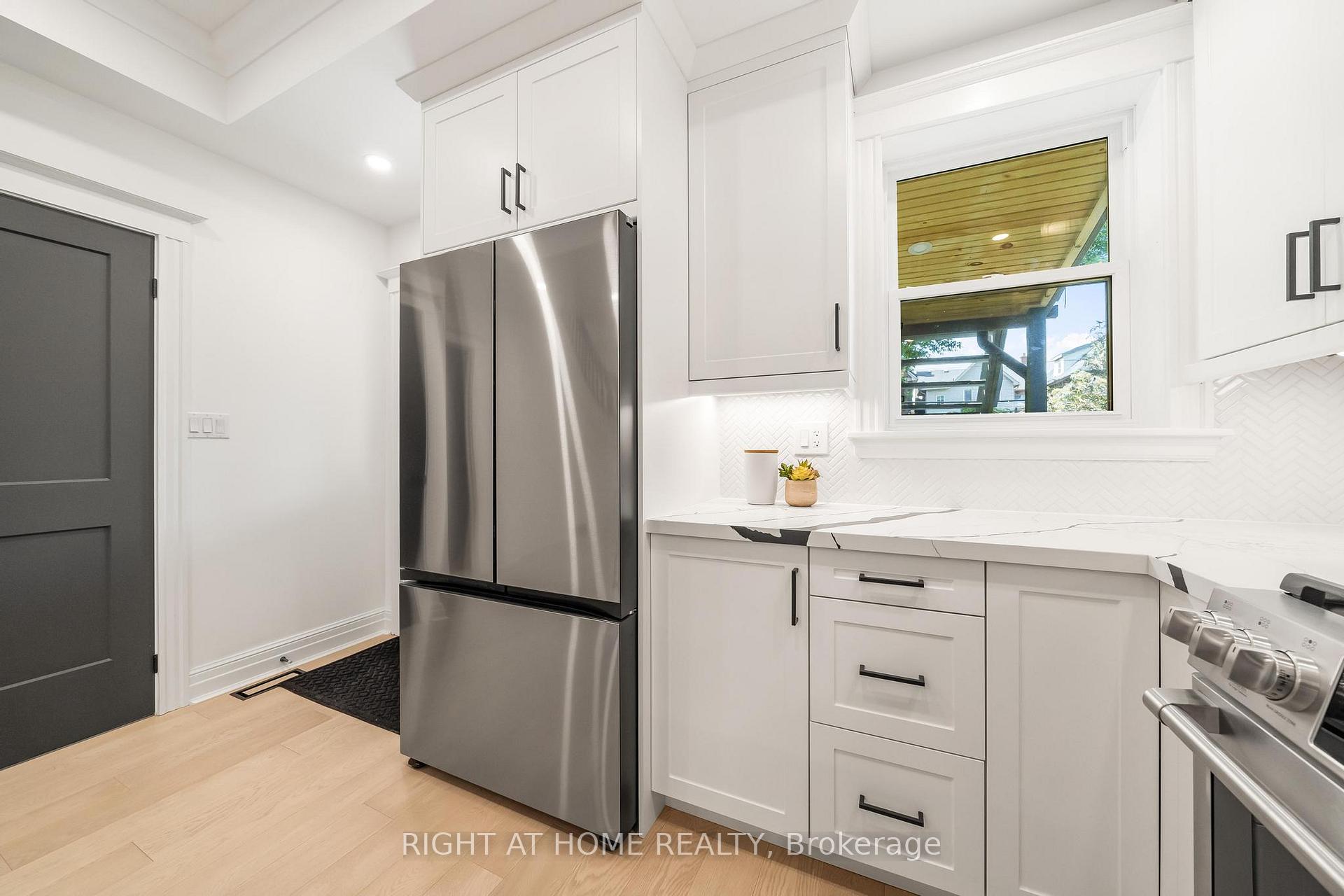 Photo 21 of Unit Main, 15 Pine Street, Hamilton, Kirkendall — HOMEH