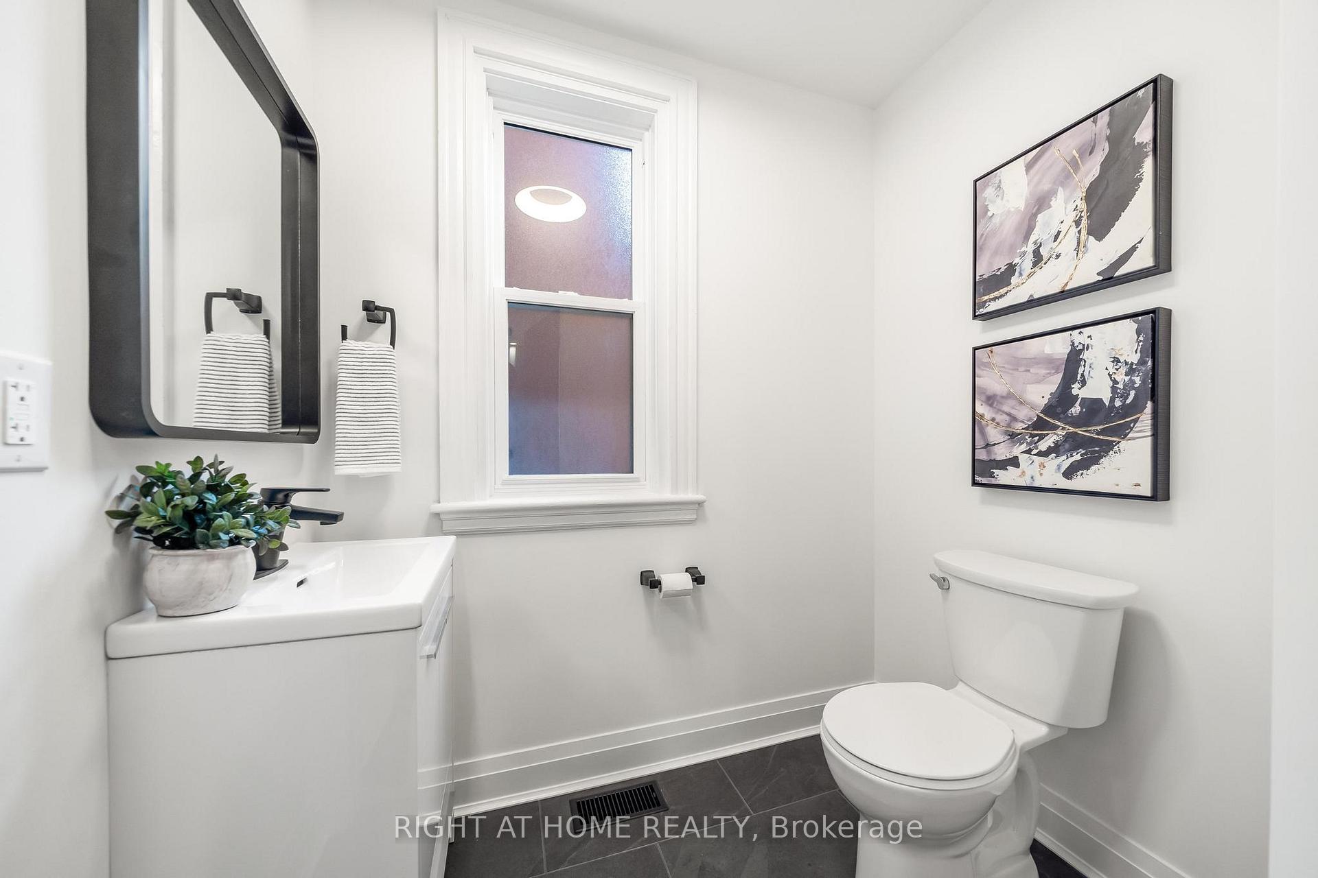Photo 22 of Unit Main, 15 Pine Street, Hamilton, Kirkendall — HOMEH